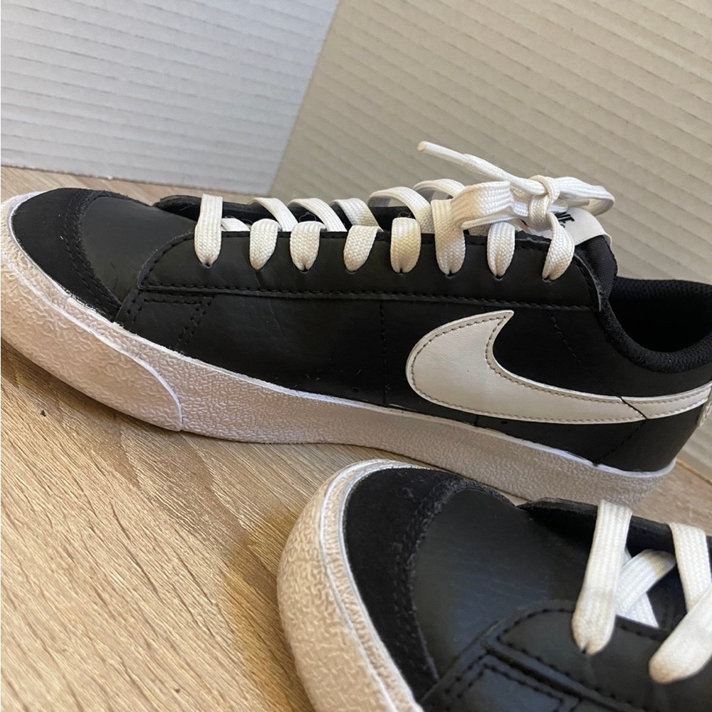 Nike Low Blazer boys size 6.5 - Picture 3 of 6